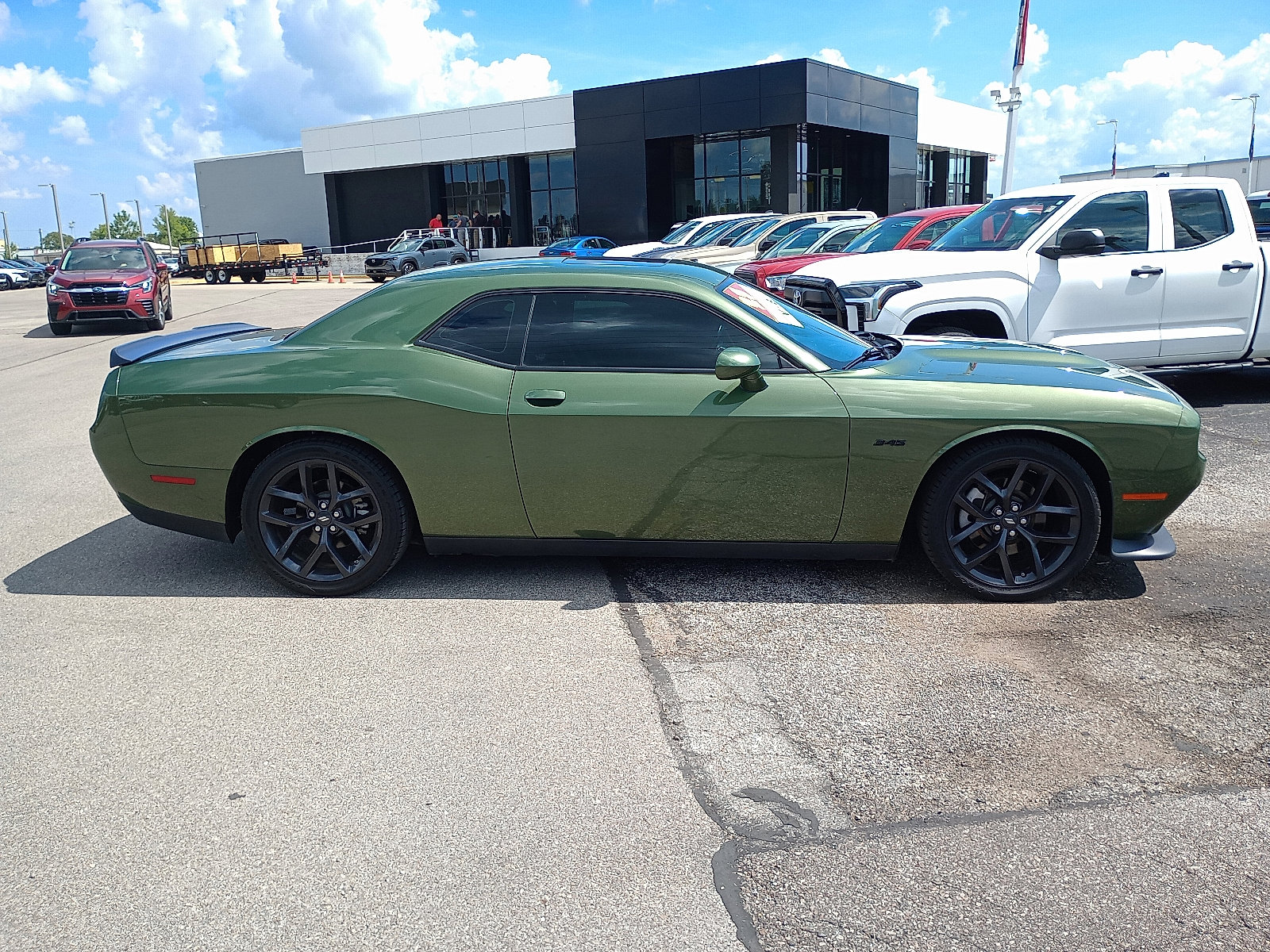 2023 Dodge Challenger R/T photo 2