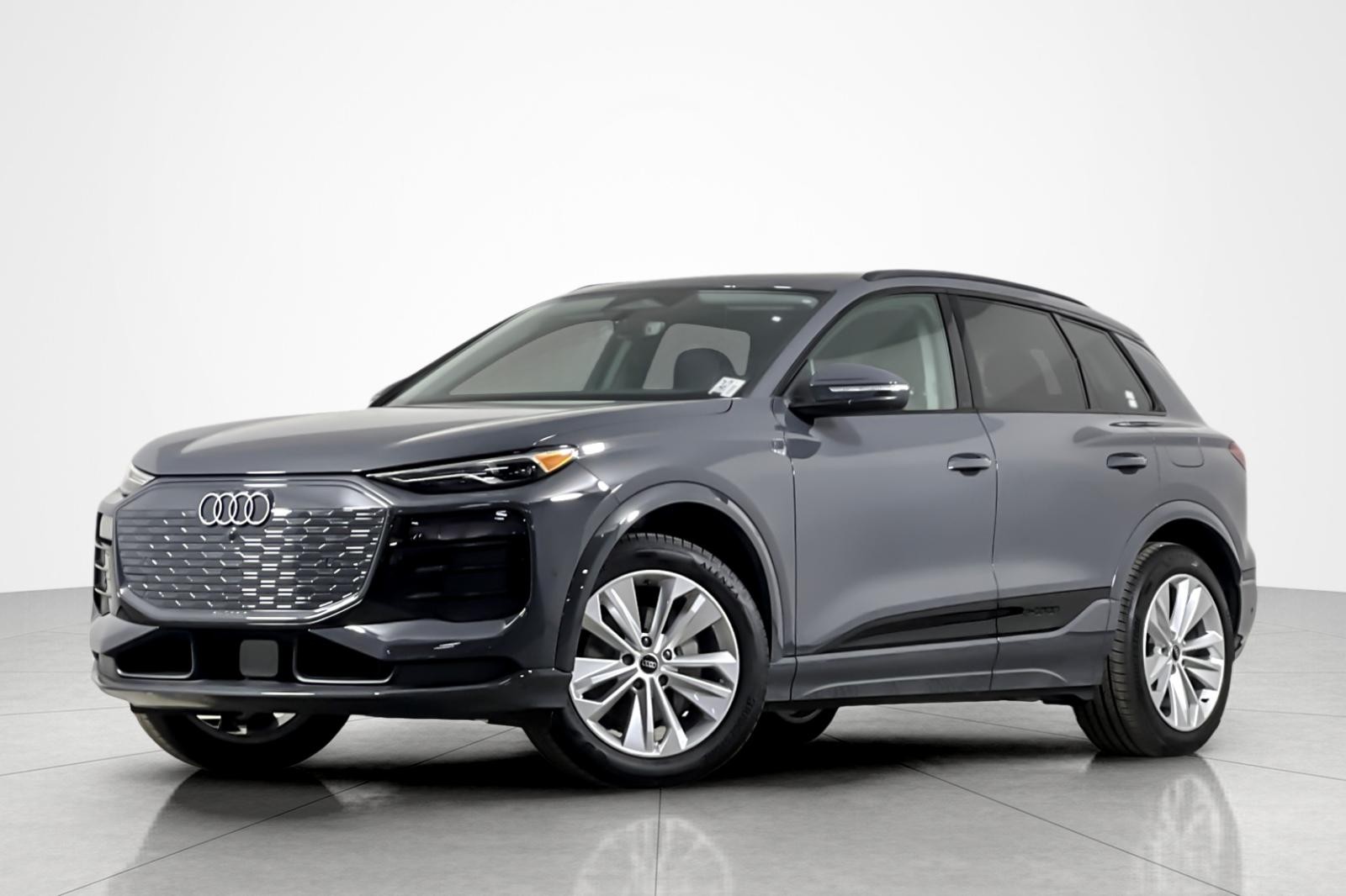 2025 Audi Q6 e-tron Premium