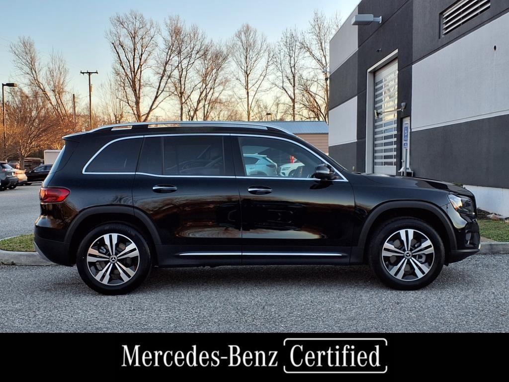 2025 Mercedes Benz GLB 250 4MATIC photo 3