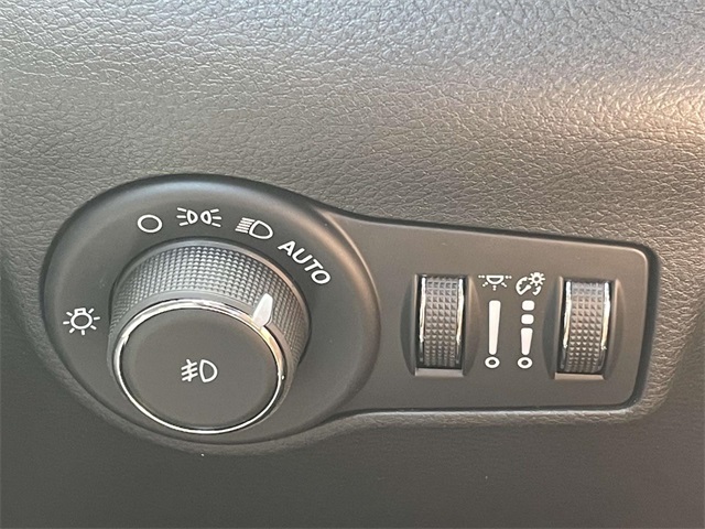2025 Jeep Compass Latitude photo 21