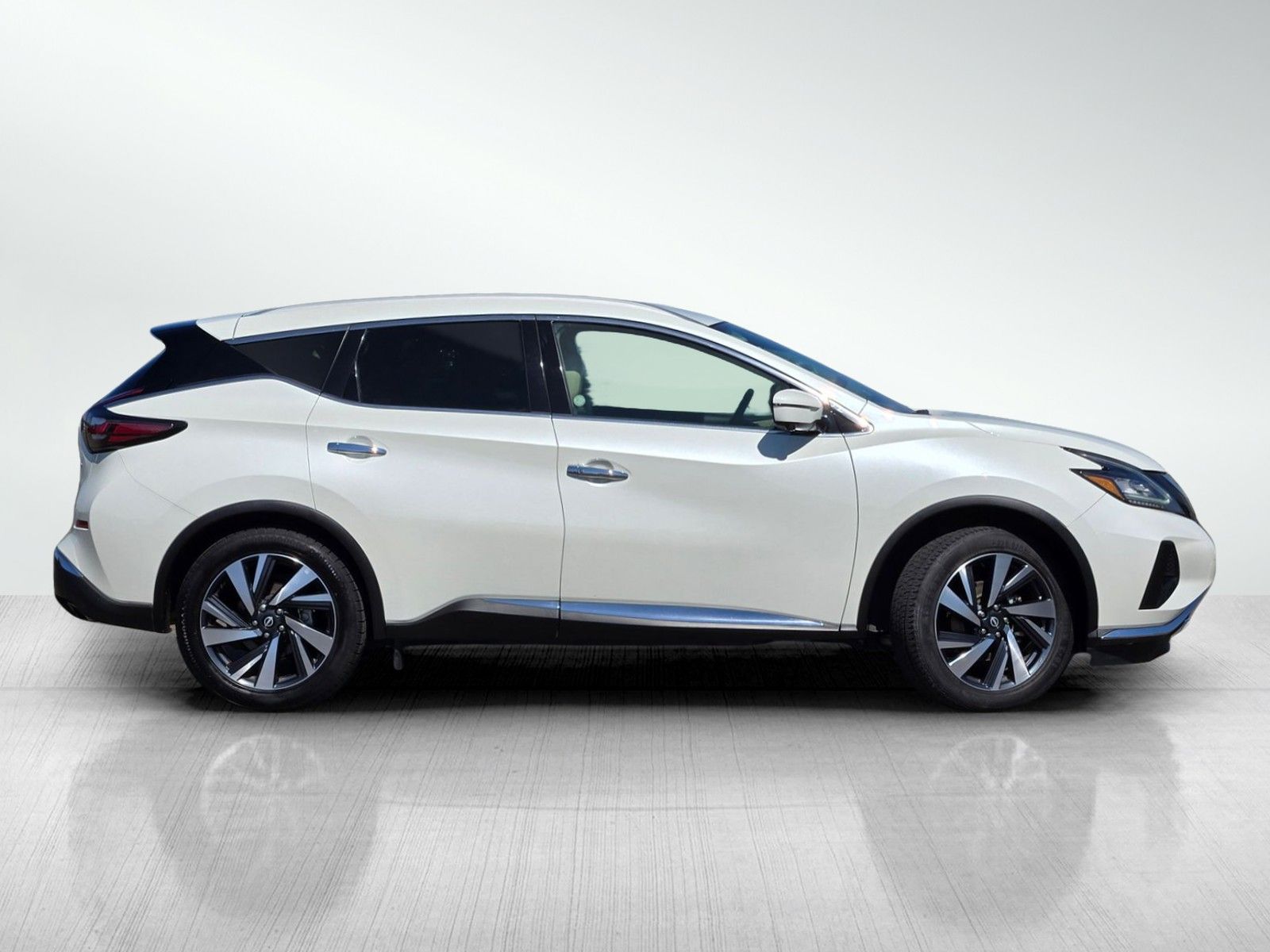 2023 Nissan Murano SL photo 3