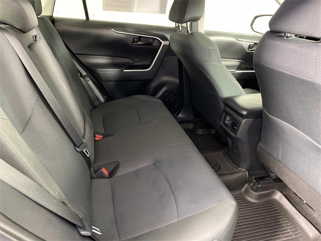 2024 Toyota RAV4 LE photo 9