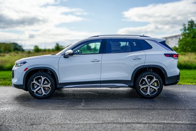 2025 Volkswagen Tiguan SE photo 21