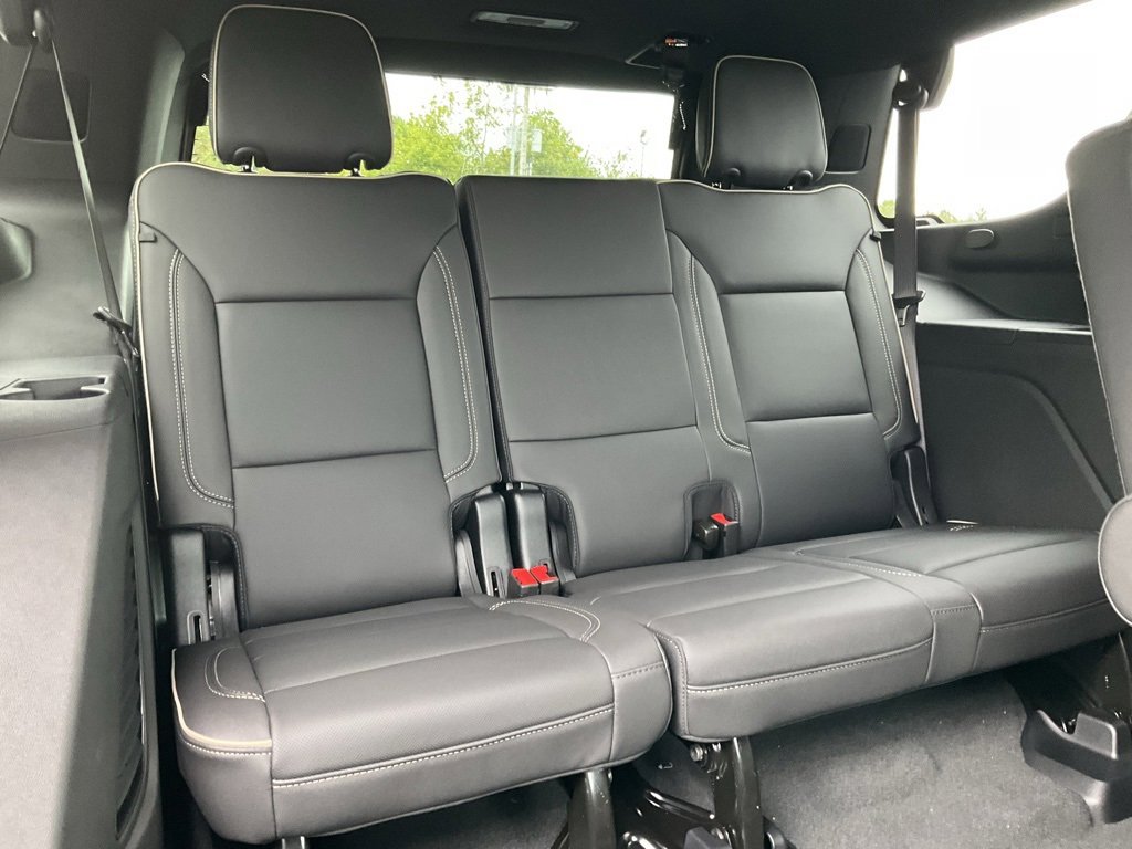 2025 Chevrolet Tahoe Premier photo 24