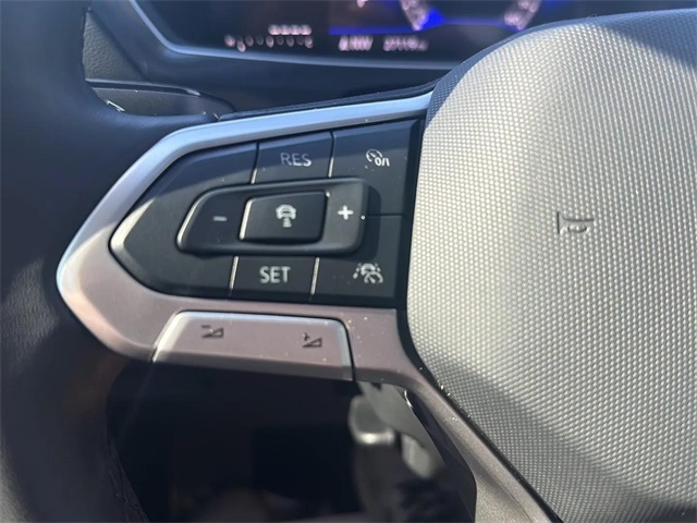 2024 Volkswagen Tiguan Wolfsburg Edition photo 8