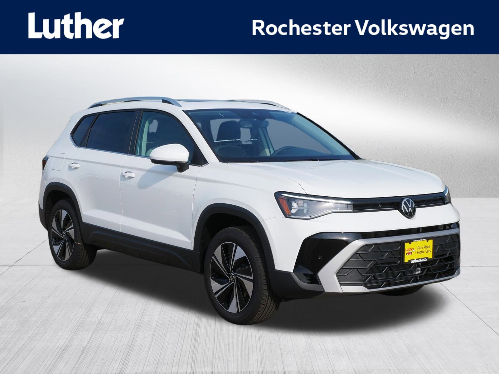 2025 Volkswagen Taos SE's photo