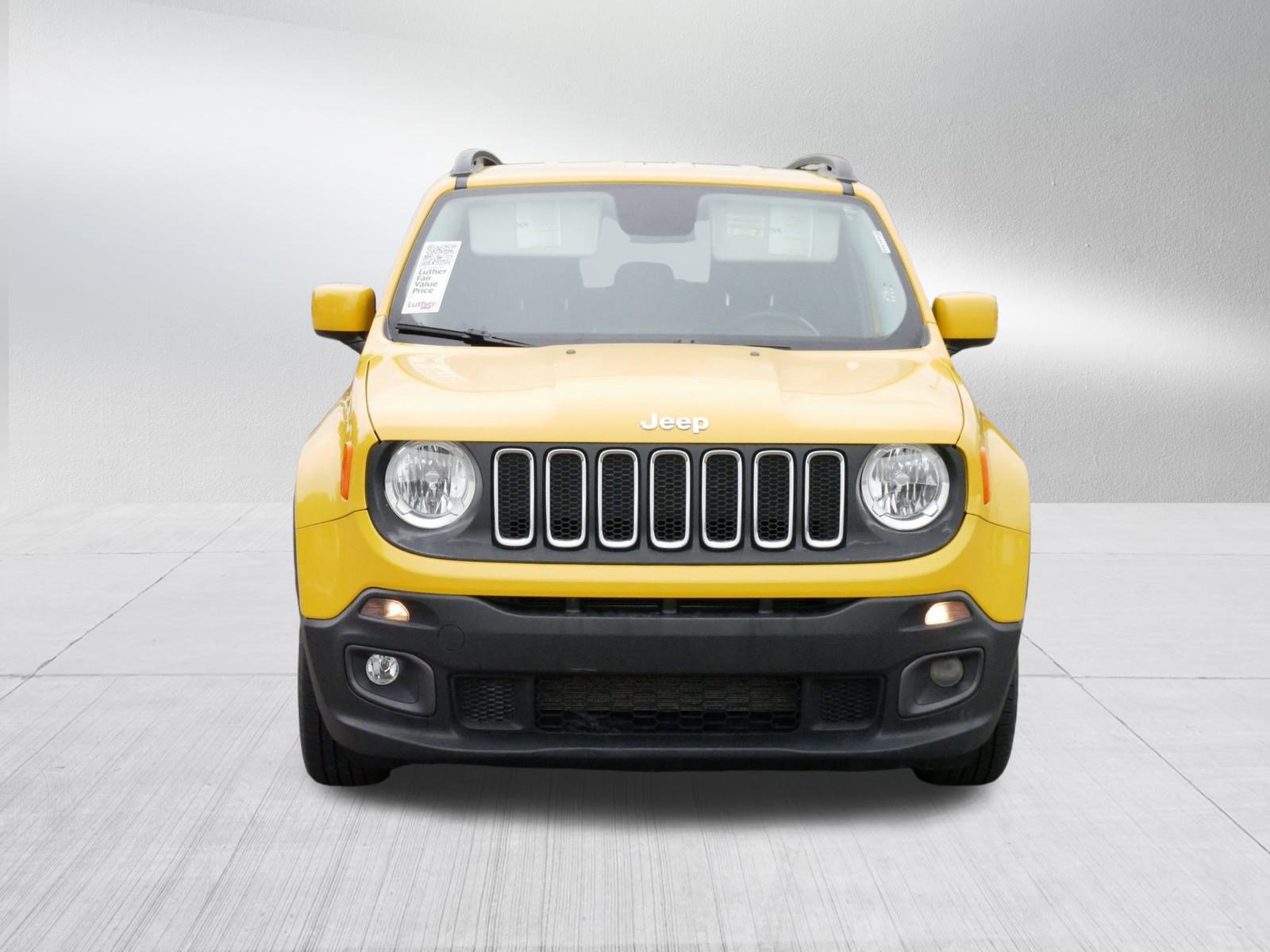 Used 2017 Jeep Renegade Latitude with VIN ZACCJABBXHPG29656 for sale in Vadnais Heights, Minnesota