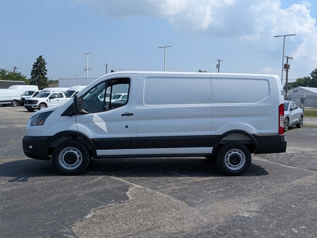 2025 Ford Transit photo 3
