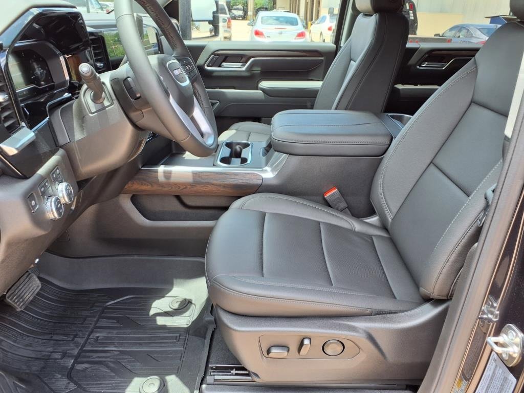 New 2025 Titanium Rush Metallic GMC SLT image 14