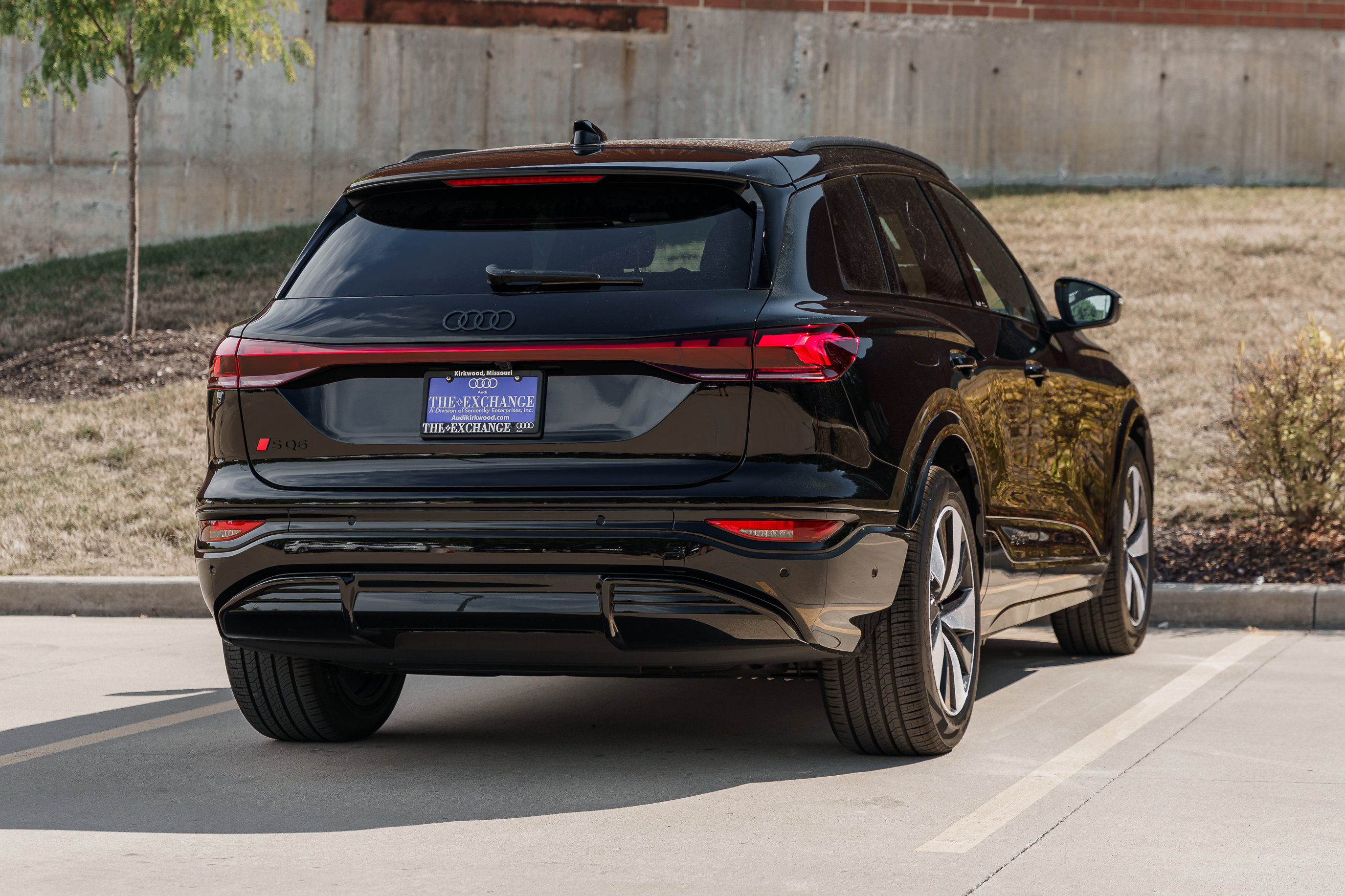2025 Audi SQ6 photo 4