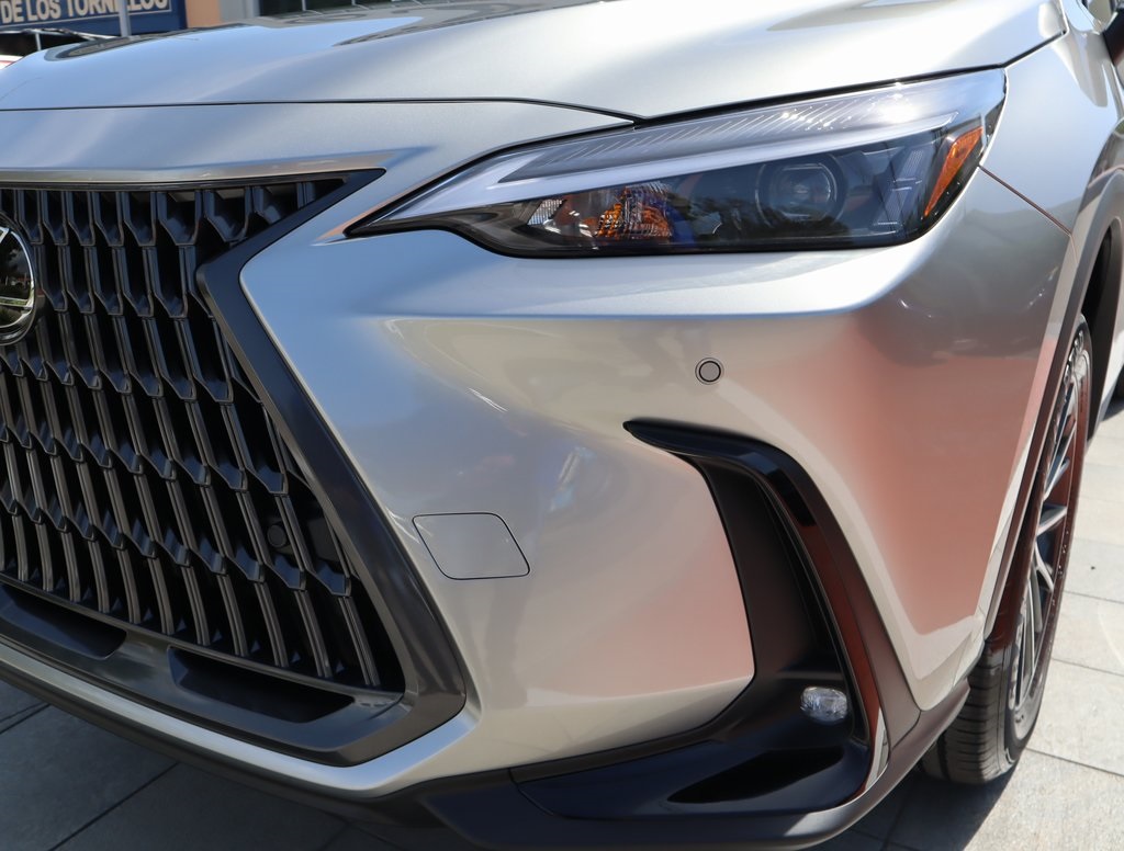 2025 Lexus NX 250 Premium photo 17