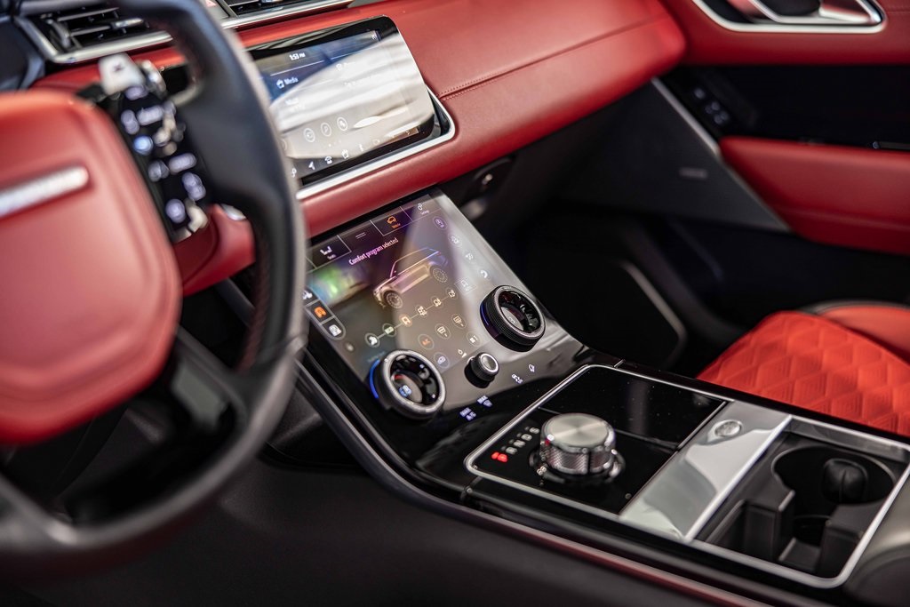 2020 LAND ROVER RANGE ROVER VELAR - Image 22