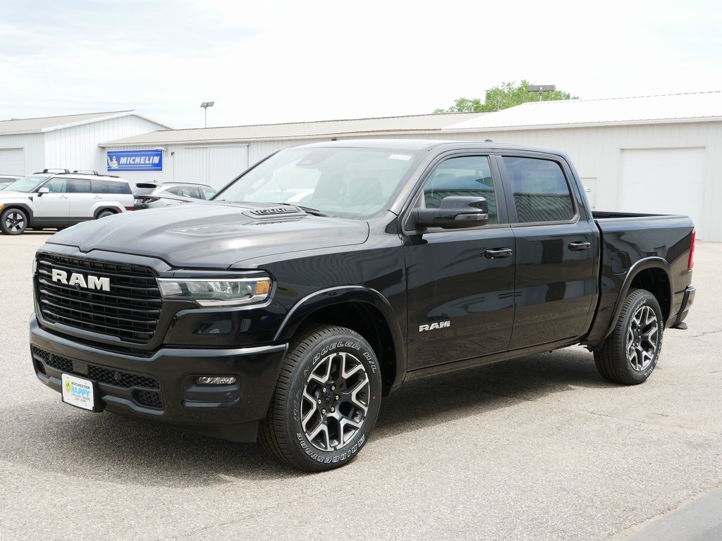 2025 Ram 1500 Laramie photo 4