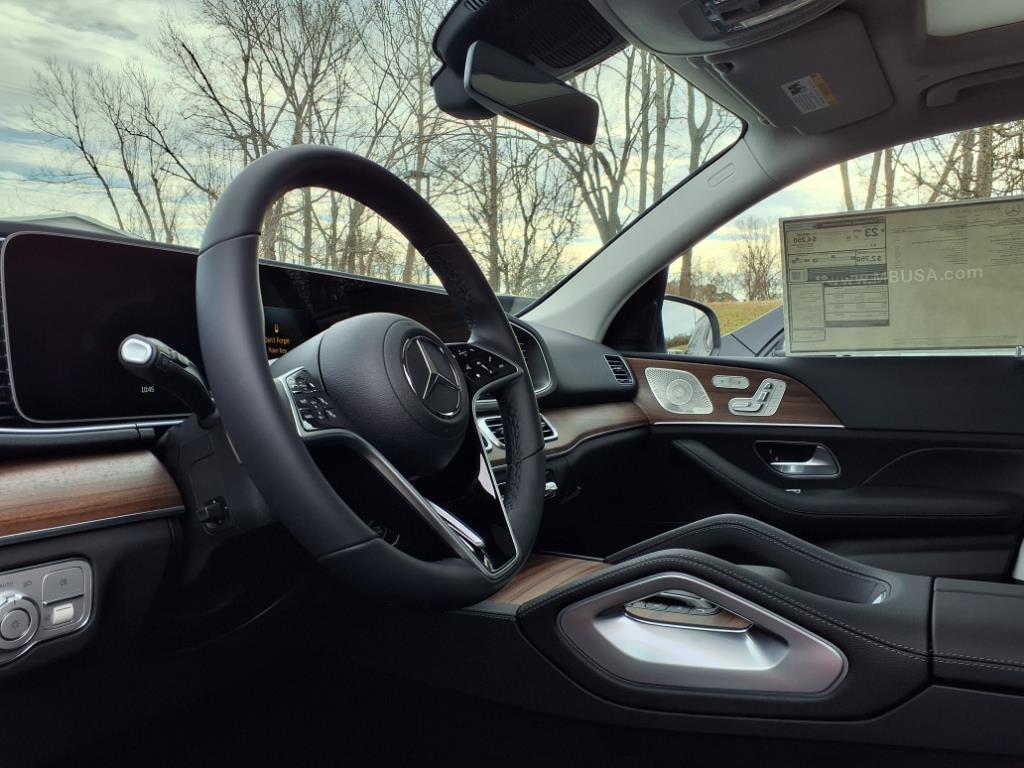 2025 Mercedes Benz GLE 350 photo 3