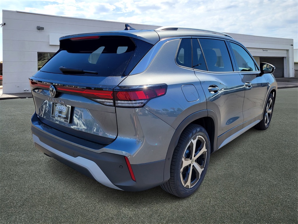 2025 Volkswagen Tiguan SE photo 3