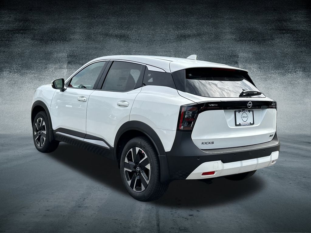 2025 Nissan Kicks SV photo 2