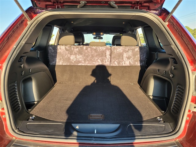 2021 Jeep Grand Cherokee Laredo E photo 13