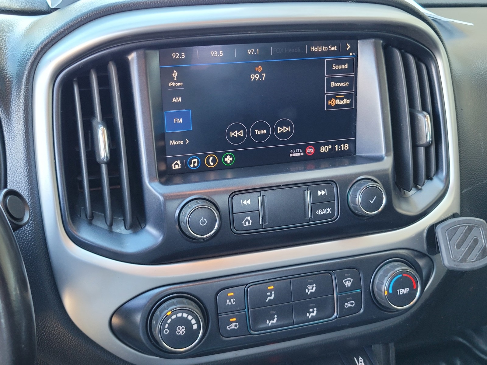 2020 Chevrolet Colorado LT photo 22
