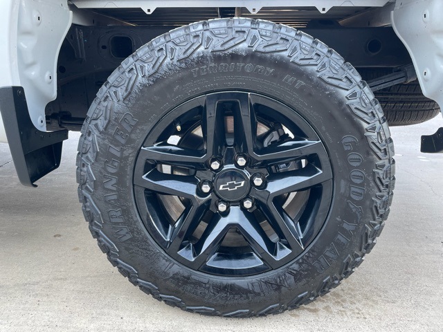 2024 Chevrolet Silverado 1500 Custom Trail Boss photo 15