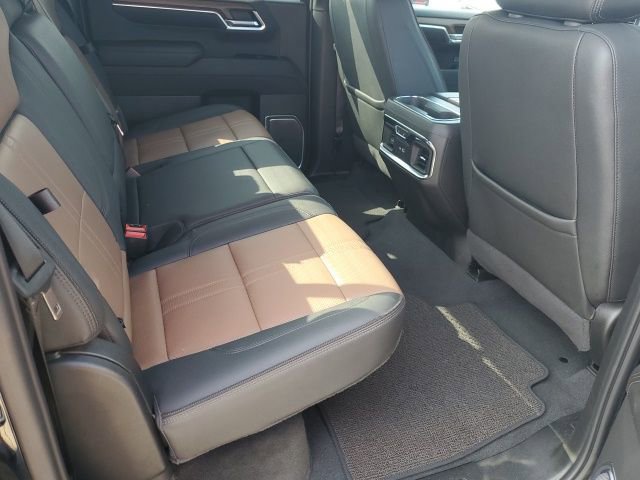2023 Chevrolet Silverado 1500 High Country photo 12