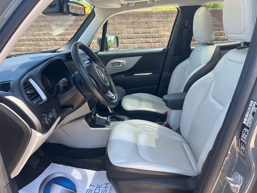 2021 Jeep Renegade Limited photo 13