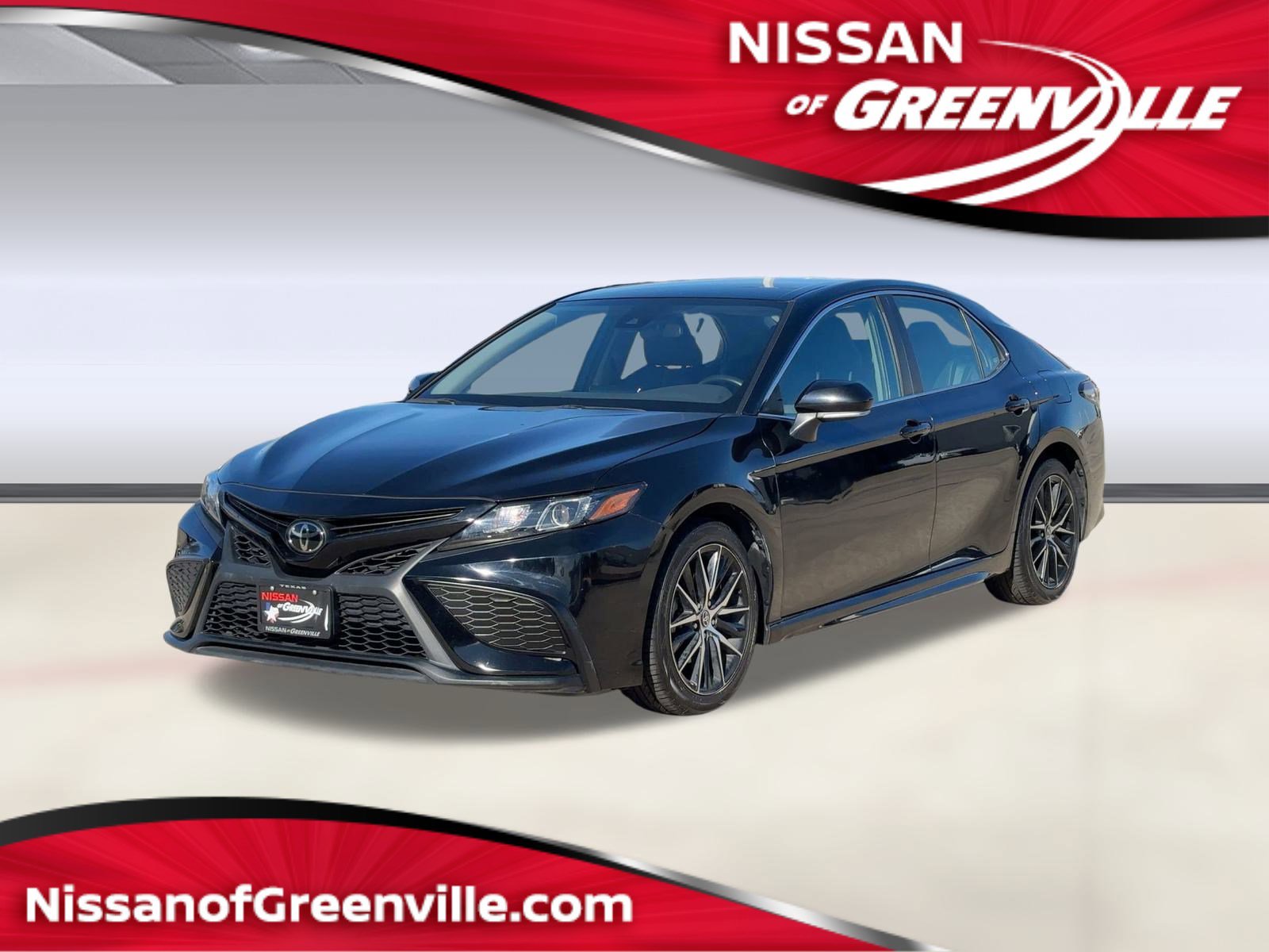 2024 Toyota Camry SE's photo