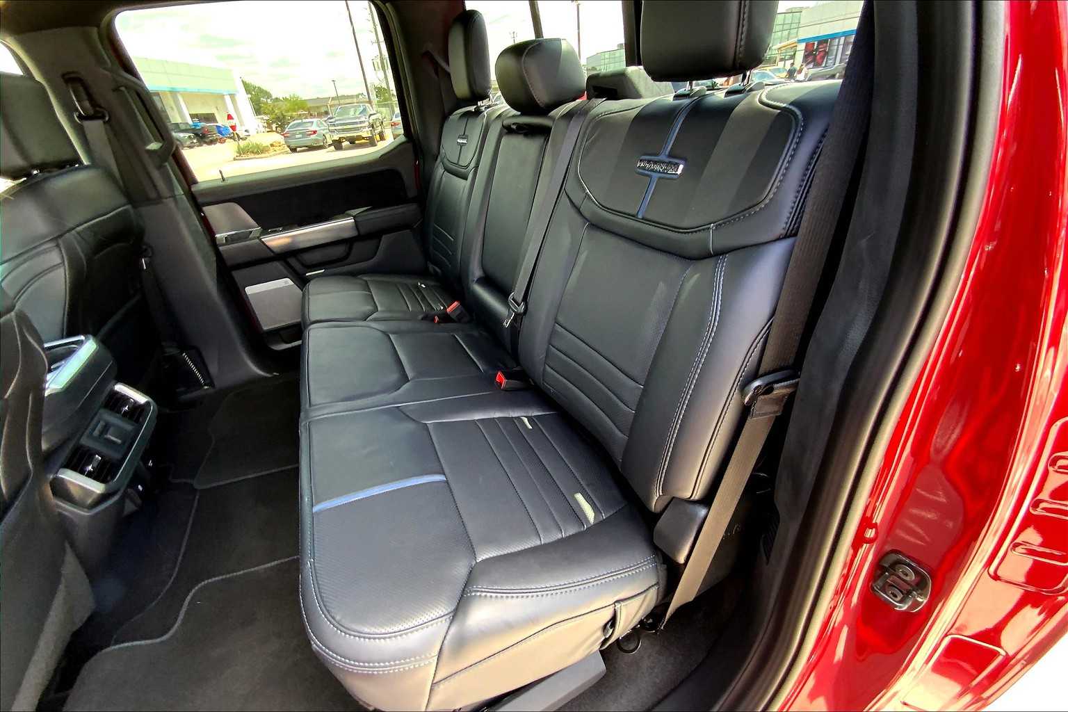 2025 Ford F-150 Platinum photo 19