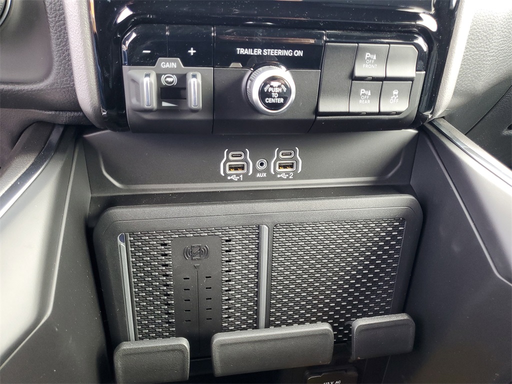 2025 Ram 1500 Big Horn Lone Star photo 16