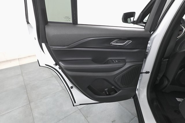 2025 Jeep Grand Cherokee Laredo photo 22