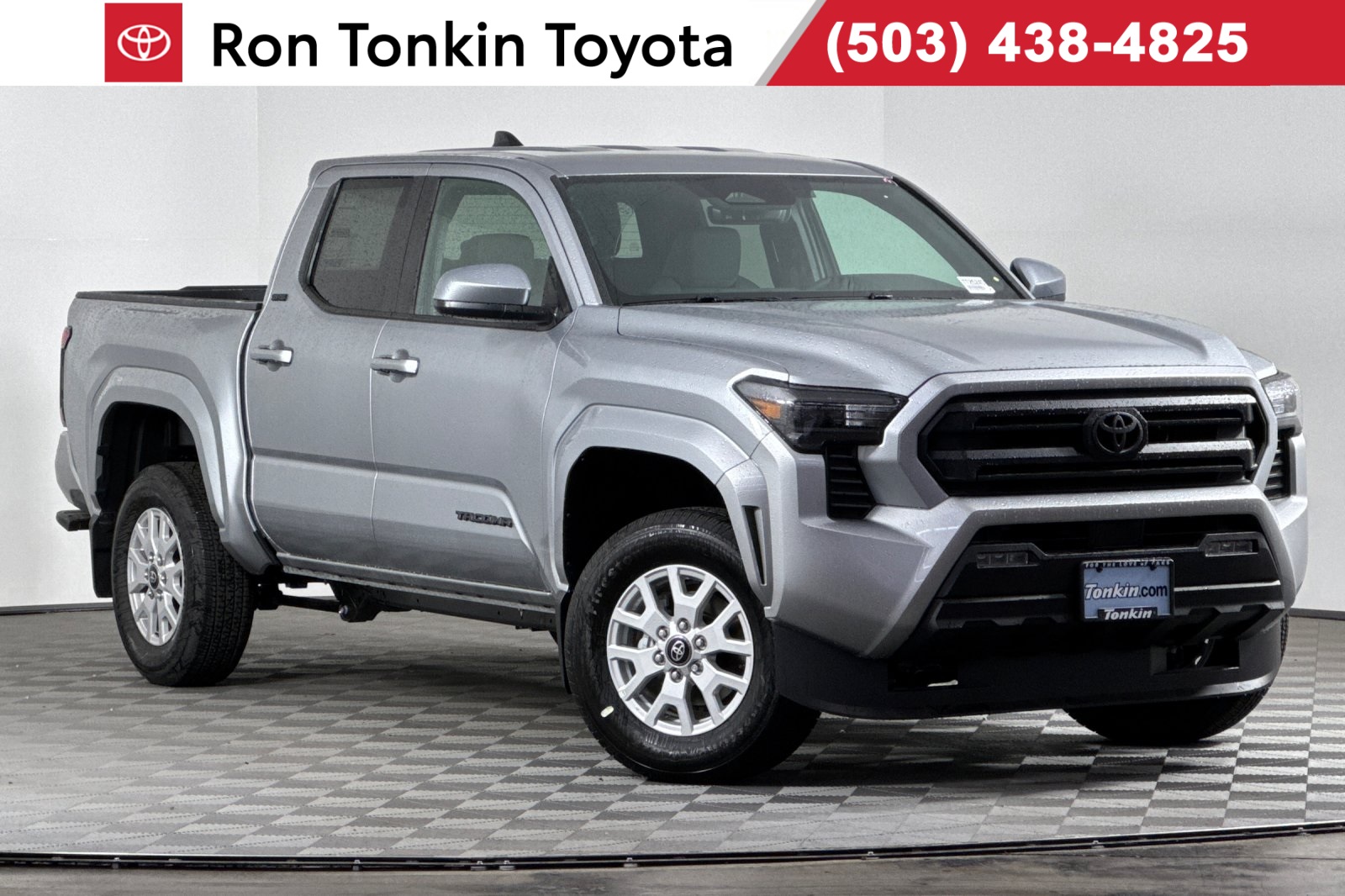 2025 Toyota Tacoma SR5's photo