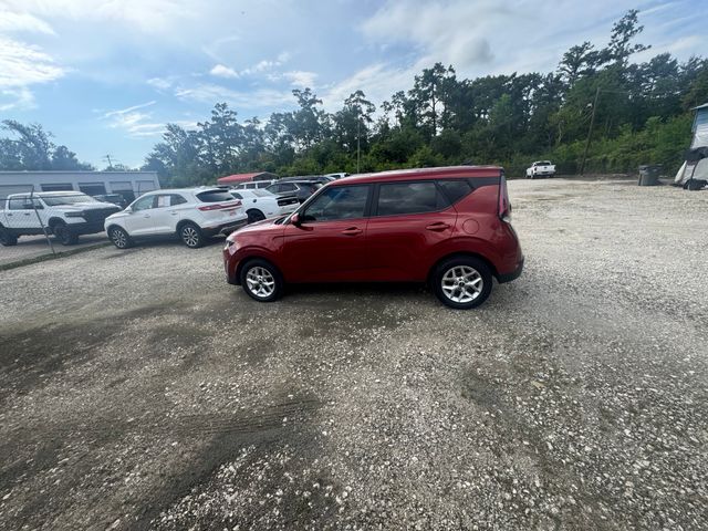 2023 Kia Soul LX photo 5