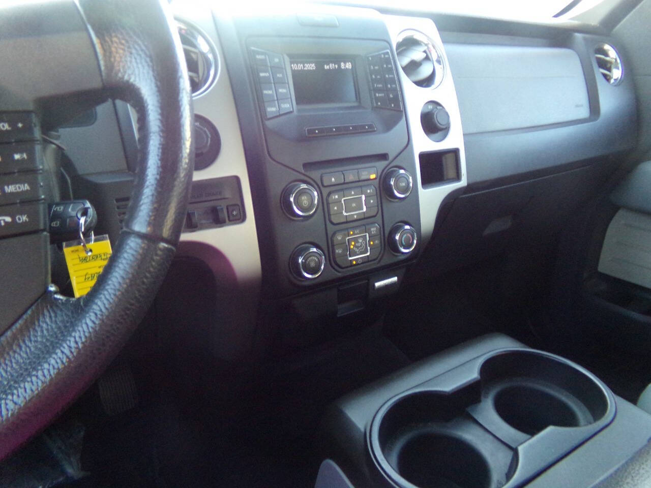 2014 Ford F-150 XLT photo 16