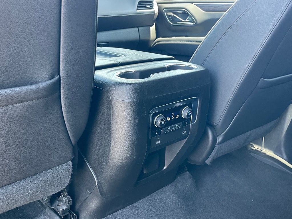 2023 Chevrolet Suburban Premier photo 23