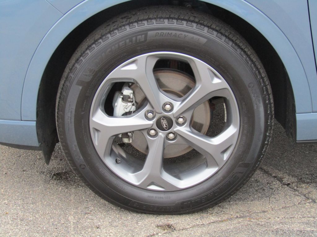 2023 Ford Escape ST-Line Select photo 4