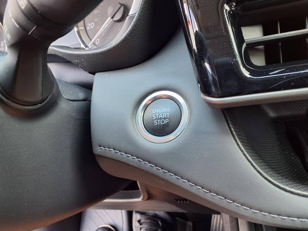 2024 Toyota Highlander XLE photo 19