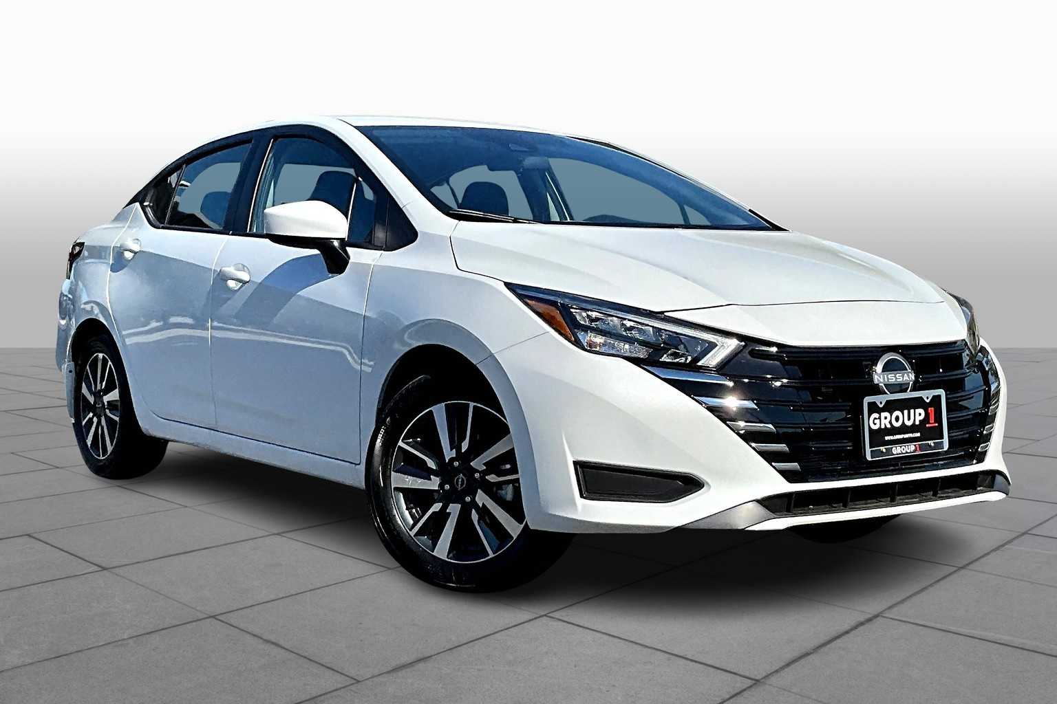 2025 Nissan Versa SV photo 2