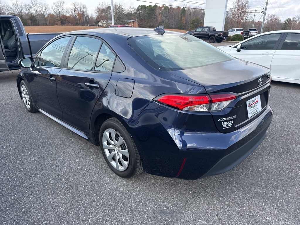 2024 Toyota Corolla LE photo 4