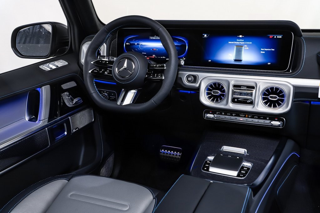 2025 Mercedes Benz G photo 10