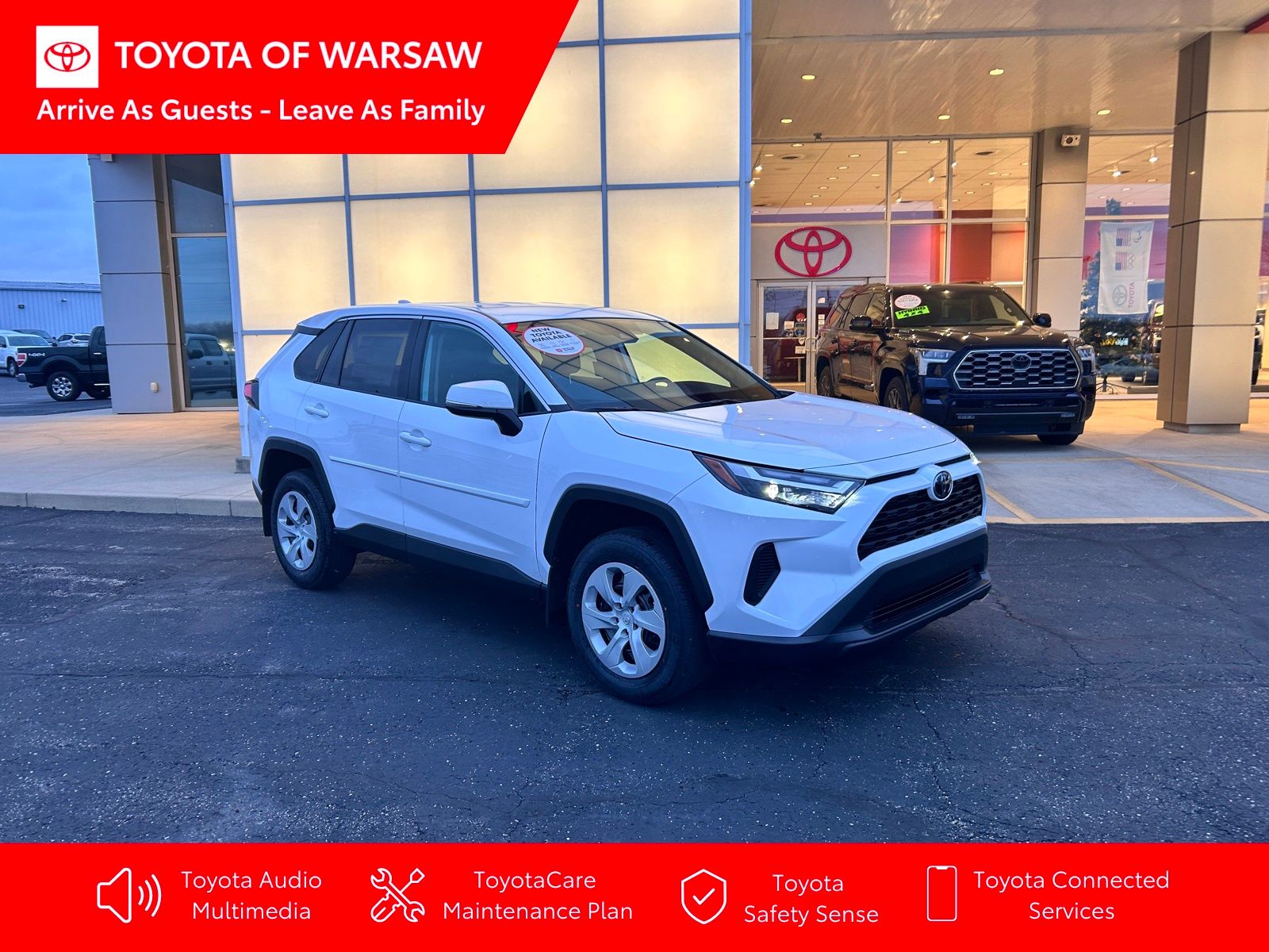 2025 Toyota RAV4 LE's photo