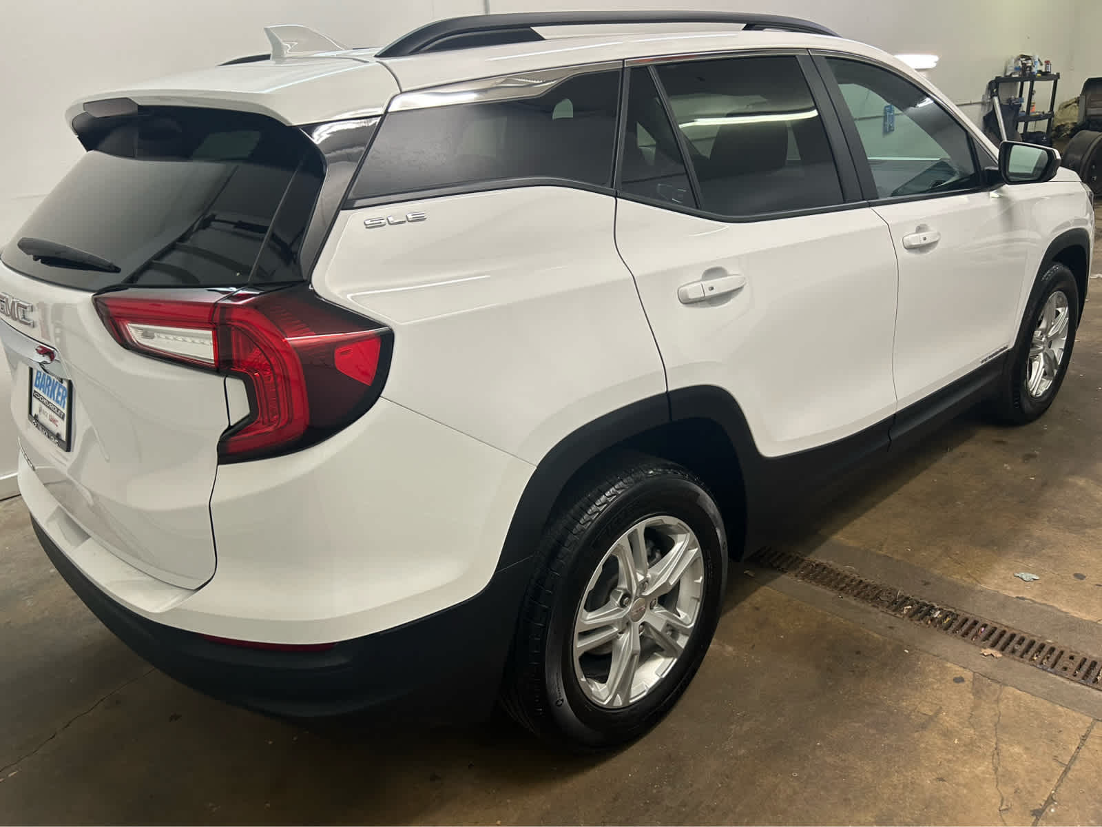 2023 Gmc Terrain SLE photo 3