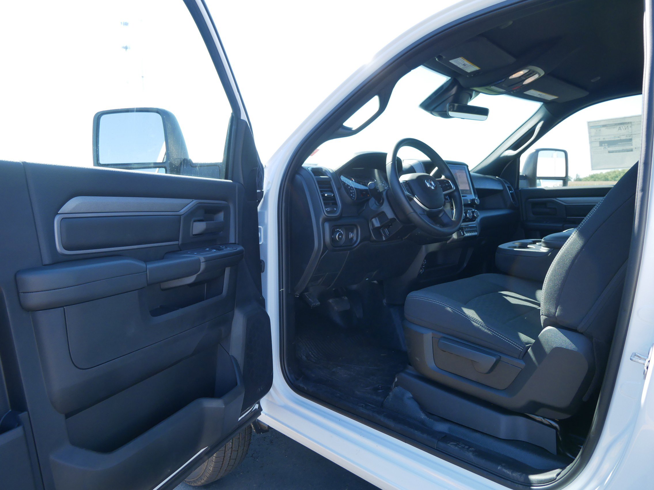 2026 Ram 3500 Tradesman photo 5