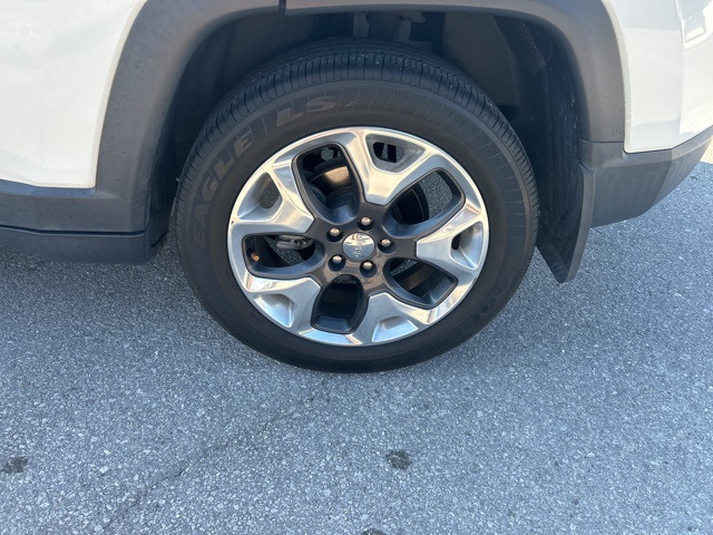 2018 Jeep Compass Limited photo 3