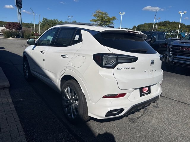 2026 Buick Encore GX Avenir photo 7