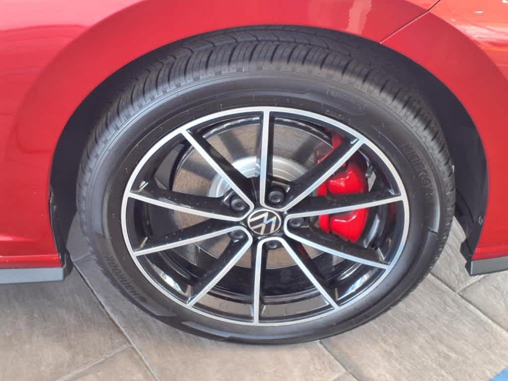 2025 Volkswagen Jetta GLI Autobahn photo 4