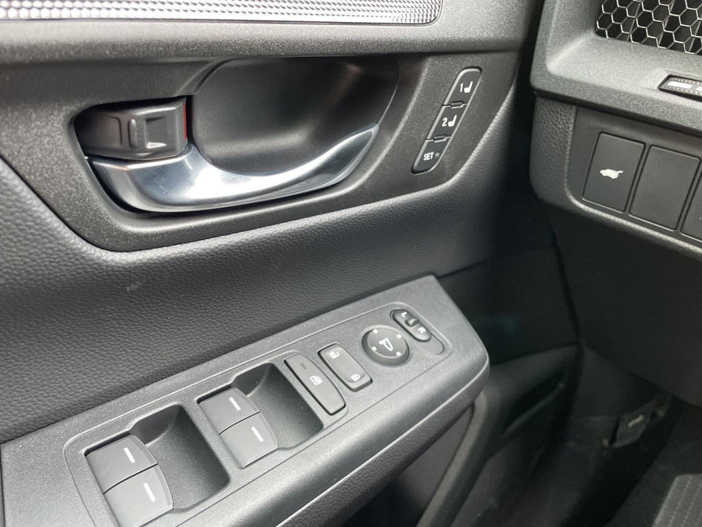 2026 Honda CR-V Hybrid Sport-L photo 14