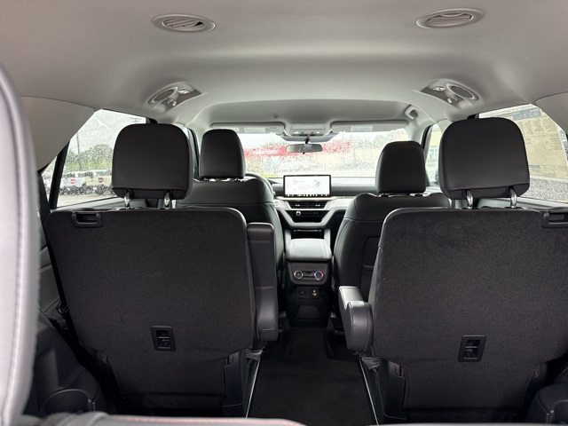 2025 Ford Explorer photo 20