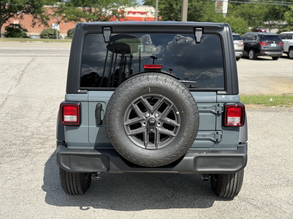 2025 Jeep Wrangler Sport S photo 7