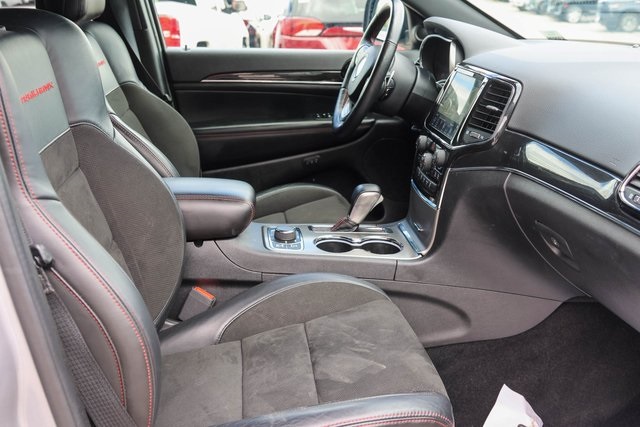 Used 2021 Silver Jeep Trailhawk image 18