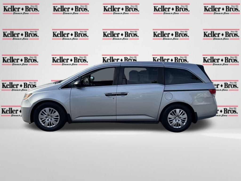 2014 Honda Odyssey LX photo 4