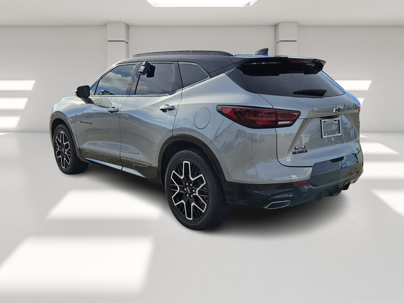 2025 Chevrolet Blazer RS photo 3